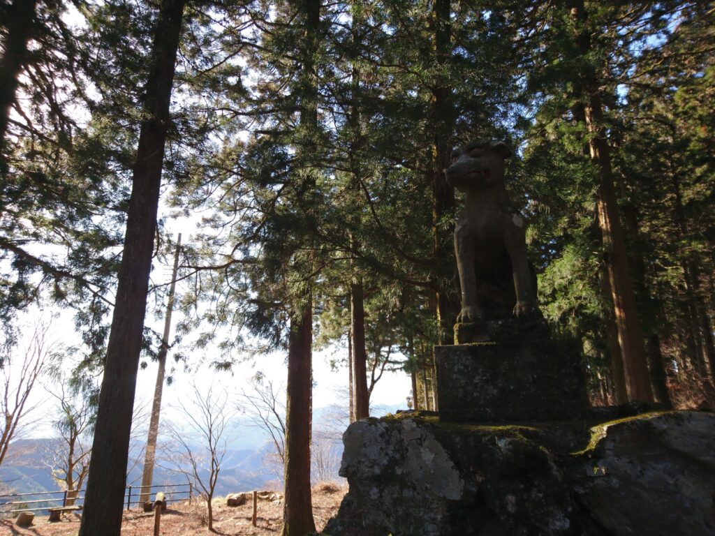 城峰神社